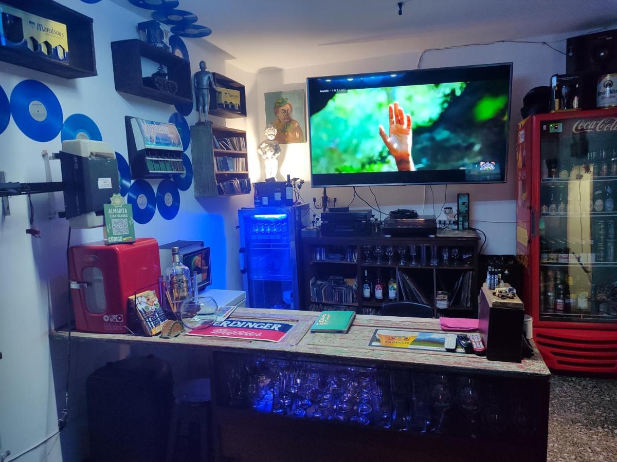 Casa Almarita - Hostal, Bar Y Restaurante Medellín Eksteriør billede