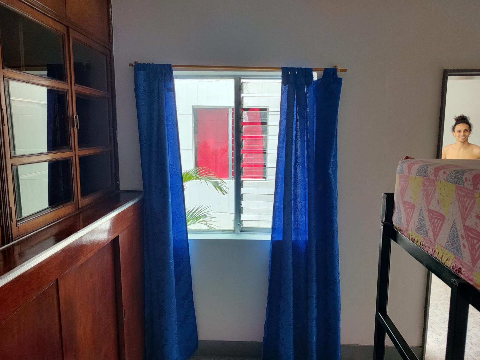 Casa Almarita - Hostal, Bar Y Restaurante Medellín Eksteriør billede